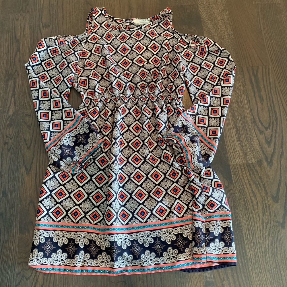 NWT Soprano Cold Shoulder Dress - M 10/12